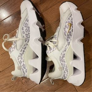 Nike RYZ 356 2  white and cheetah sneakers women’s size 8